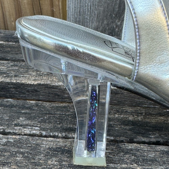 Vintage Lucite Heel Clear Plastic Vamp Slingback Shoes - Size 8 - Picture 3 of 7